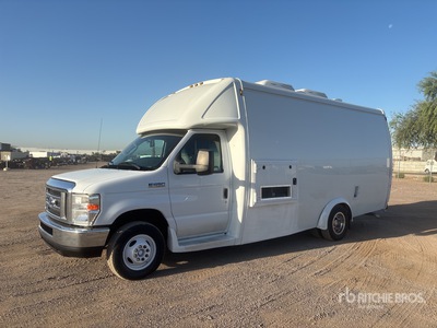 2017 Ford E-450 Econoline 4x2 Mobile workshop Bus