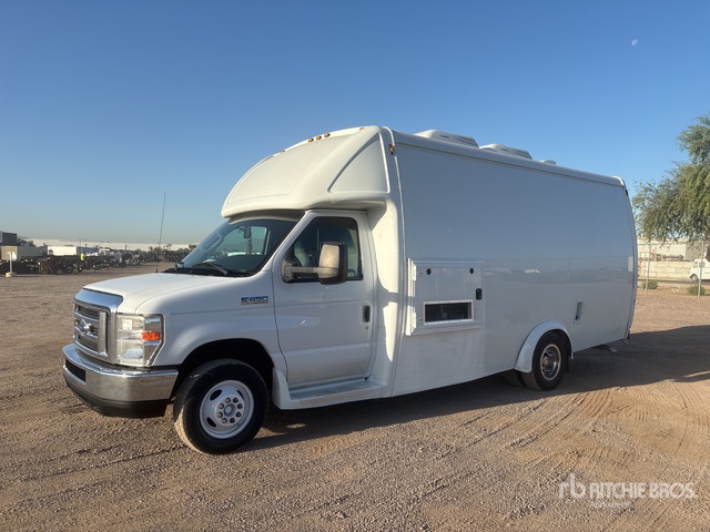 2017 Ford E-450 Econoline 4x2 Mobile workshop Bus
