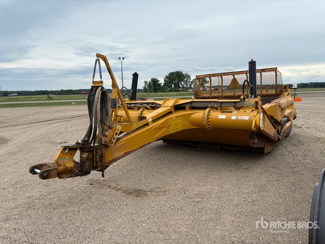 2012 K-TEC 1228 4 Tire Hydraulic Pull Scraper