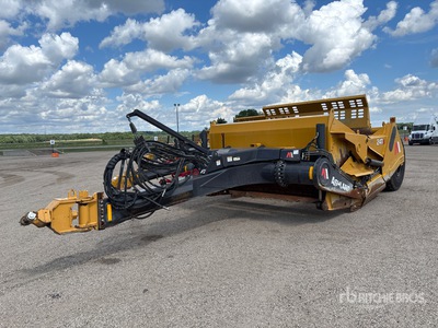 2021 Ashland 2411E 4 Tire Hydraulic Pull Scraper