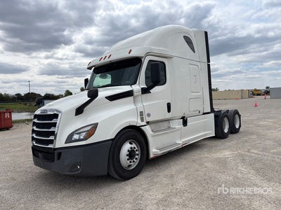 2020 Freightliner Cascadia 126 6x4 T/A Sleeper Truck Tractor