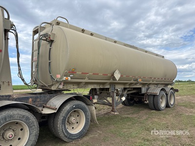 1990 Advance 28000 L Super B-Train Pup Tanker Trailer