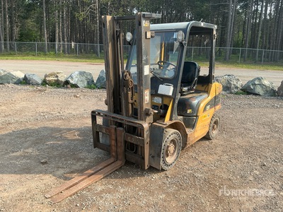 2006 Cat P5000 4850 lb Pneumatic Tire Forklift