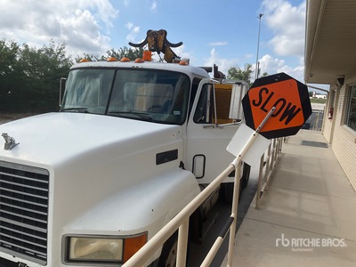 Texoma Super E on 1990 Mack CH613 Bohrwagen