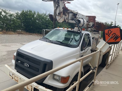 Terex Commander 4045 on 2007 Ford F-750 Graafmachine Derrick Truck