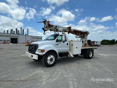 Terex Commander 4045 on 2007 Ford F-750 XL 4x2 Digger Derrick Truck