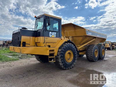Cat D400E II を見 Articulated Dump Truck