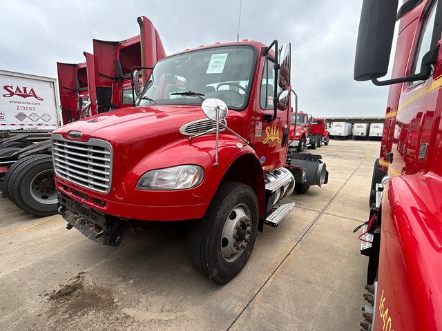 2021 Freightliner M2 106 4x2 S/A Day Cab Truck Tractor (Inoperable)