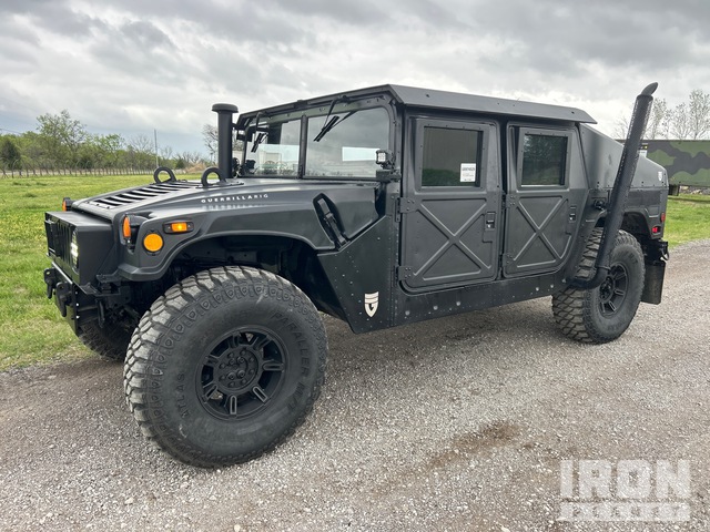 2007 AM General M1151A1 HMMWV 4 Door Hard Top w/Slant Back