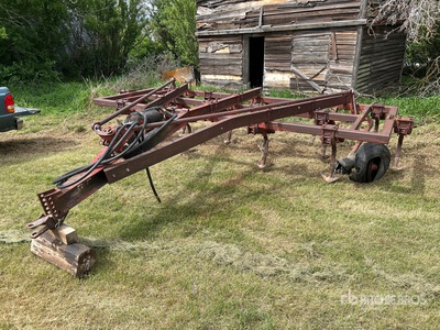 Massey Ferguson 124 15 ft Cultivator