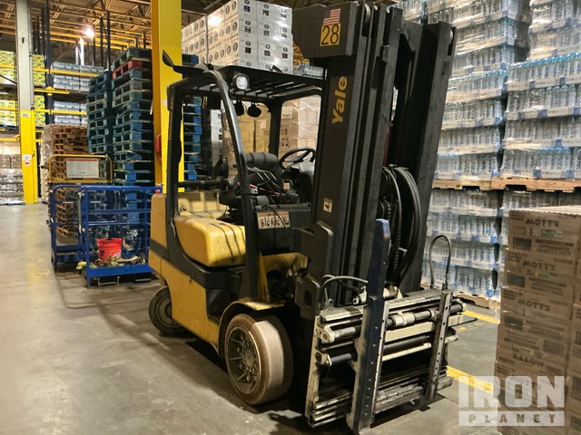 2009 Yale GLC080VXNGSQ094 4950 lb Cushion Tire Forklift (Inoperable)