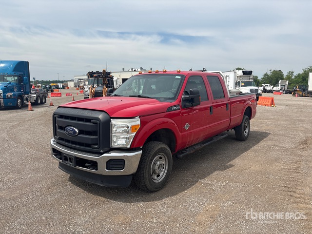 2015 Ford F-250 XL 4x4 Crew Cab Pickup
