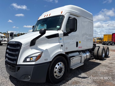 2023 Freightliner Cascadia 116 6x4 T/A Sleeper Truck Tractor