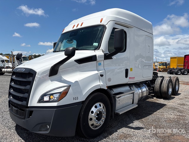 2023 Freightliner Cascadia 116 6x4 T/A Sleeper Truck Tractor