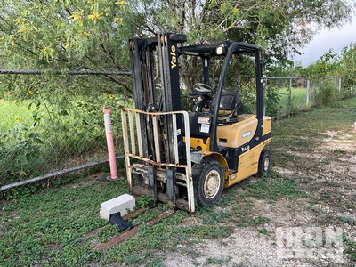 2013 Yale GDP050 4800 lb Pneumatic Tire Forklift