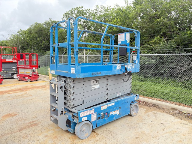 2017 Genie GS-4047 Electric Scissor Lift