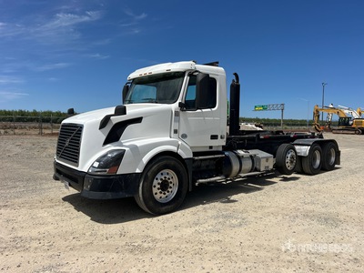 2012 Volvo 8x4 Camión con gancho