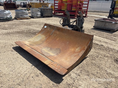 84 in Excavator Chuck Blade