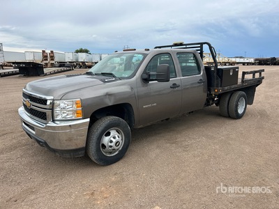 2012 Chevrolet Silverado 3500HD 4x4 Extended Cab Flatbed Truck