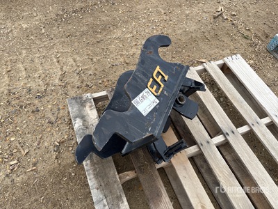 2018 EFI 420/430 Backhoe 420/430 Auger Adaptor Wedge Parti varie