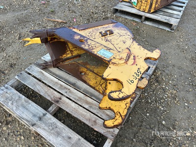 EFI 14 in Q/C V Frost Backhoe Loader Bucket - Fits 420/430
