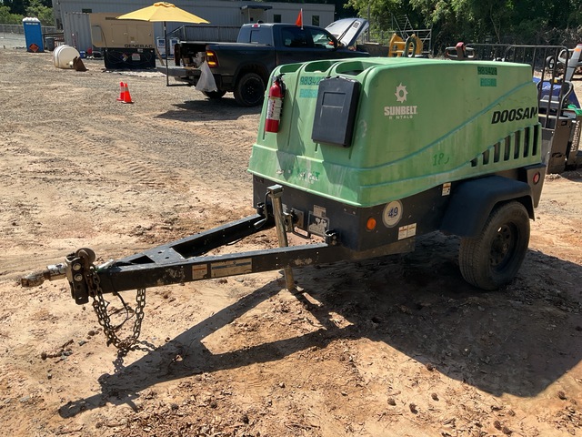 2017 Doosan Infracore C185WDZ-T4F 185 cfm Mobile Air Compressor