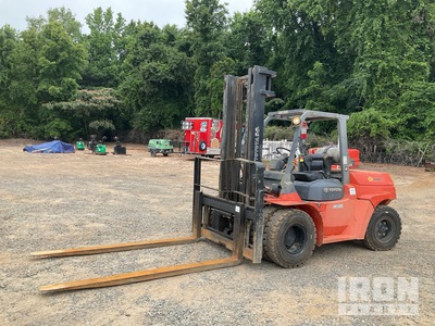 2013 Toyota 7FGU70 13500 lb Rough Terrain Forklift