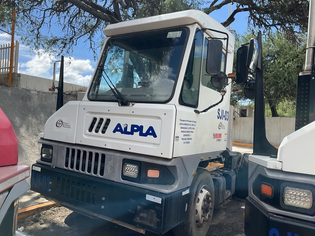2017 Kalmar Ottawa 4x2 Spotter Truck