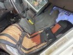 Cab with Seats/armrests