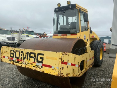 2012 Bomag BW219DH-4 Rullo vibrante ferro gomma