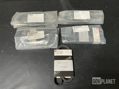 (37) Manitowoc Crane Group 7074000686 V Belts