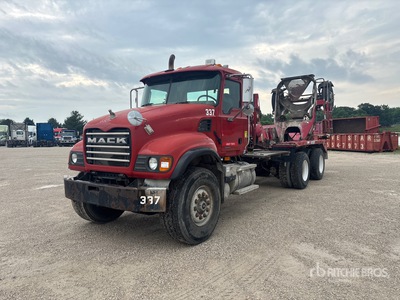 2005 Mack CV713 6x4 Beton-Fahrmischer