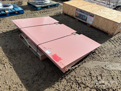 83 in x 50 in Container Ramp