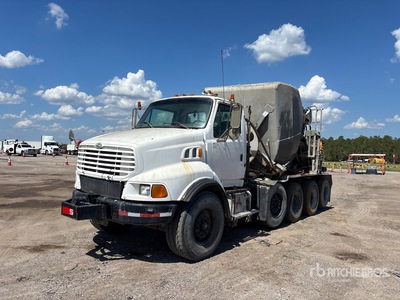 2001 Sterling LT9500 8x4 Agitator Mixer Truck