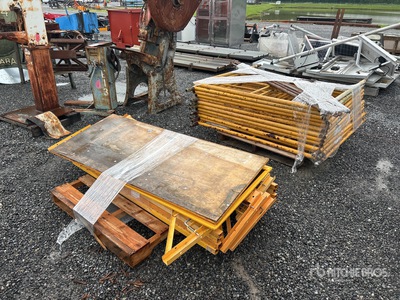 Quantity of (2) Pallets of Échafaudage