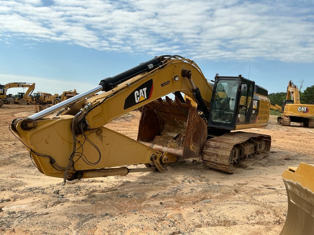 2020 Cat 349FL Tracked Excavator