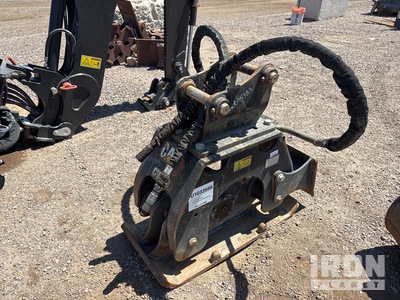 2022 Cat CVP28 18 in Plate Compactor Attachment
