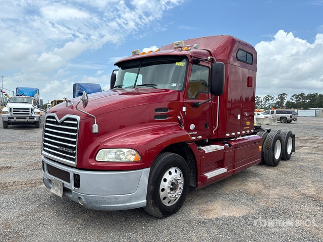 2016 Mack CXU613 6x4 T/A Sleeper Truck Tractor