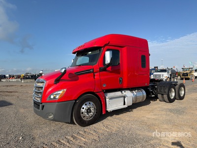 2019 Freightliner Cascadia 126 6x4 T/A Sleeper Truck Tractor