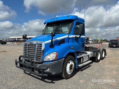 2017 Freightliner Cascadia 113 6x4 Cabeza Tractora Cabina Corta