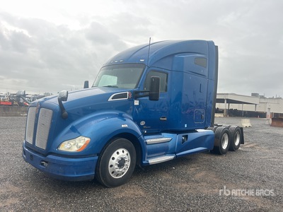 2019 Kenworth T680 6x4 Cabeza Tractora Cabina Dormitorio