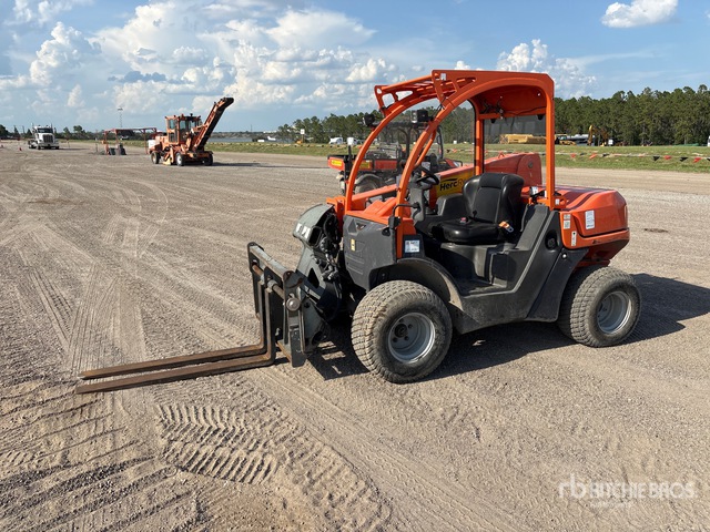 2020 SkyTrak 3013 Telehandler