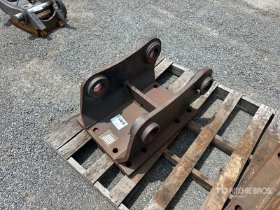 2015 B & D Fabricators DX 180 Doosan Montagebeugel