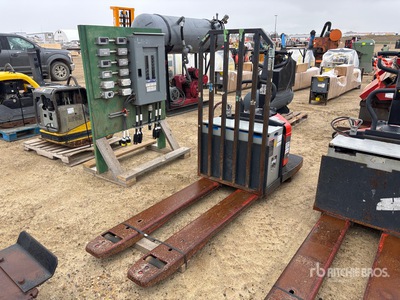 2015 Linde EWR27 6000 lb Electric Ride On Palletwagen