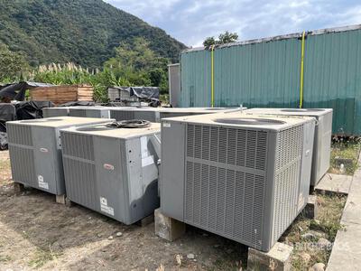 Quantity Air Conditioner Units w/ Extractors