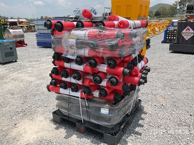 Quantity of (100) 2026 SPS SET Lote de Conos de Trafico (Sin Usar) / Traffic Cones (Unused)
