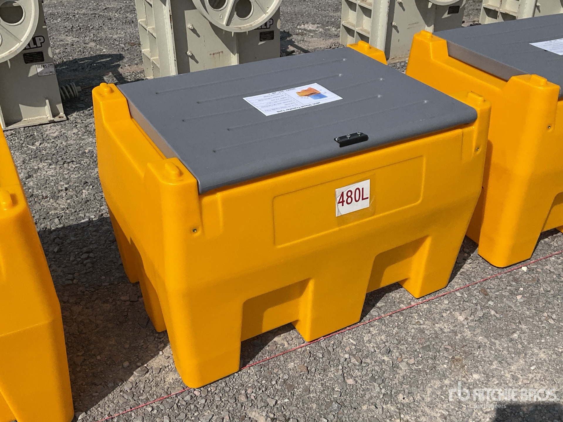 2026 PFT-480 480 L Portable Poly Diesel Tanque para Combustible (Sin Usar) / Fuel Tank (Unused)