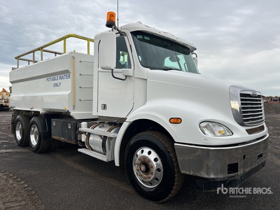 2014 Freightliner CL112 12000 L 6x4 Ciężarówka na wodę