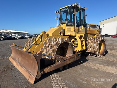2005 Cat 815F Soil Compactor