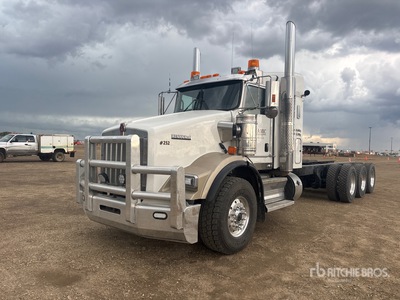 2019 Kenworth T800 8x6 Sleeper Cab and Chassis